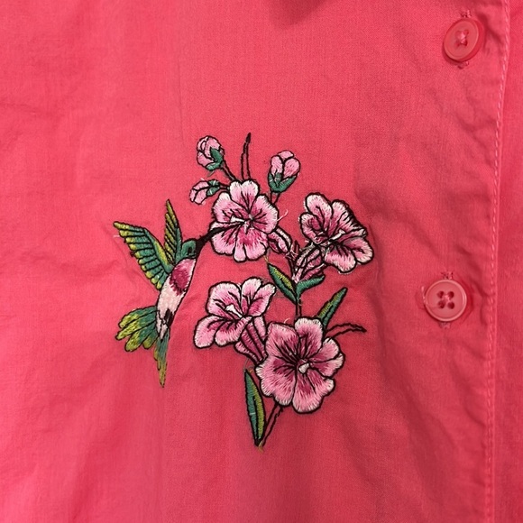 Pink/Salmon Colored Hummingbird Embroidered Button Front Shirt - Picture 6 of 7
